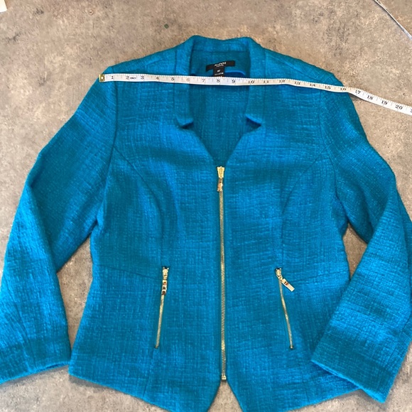 Alfani women’s eight petite turquoise zip up jacket in excellent condition. - Picture 1 of 9